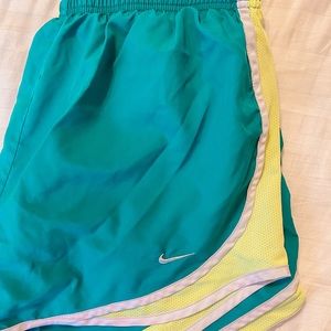 Nike Women’s Tempo Dri-Fit Running Shorts (Teal)